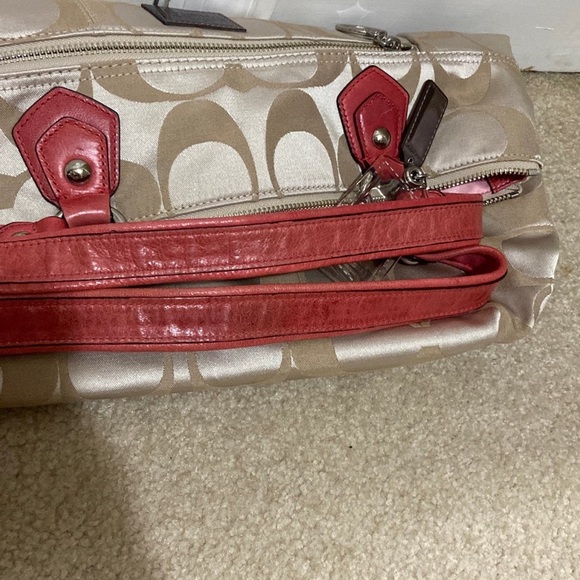 Authentic Coach purse with pink handles - Picture 9 of 9